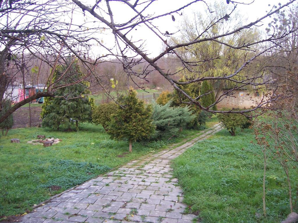 Penzion Na Rozcesti ブルハリ エクステリア 写真